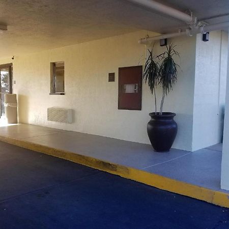 Red Roof Inn San Antonio Northeast - Rittiman Rd מראה חיצוני תמונה