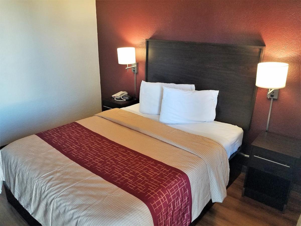 Red Roof Inn San Antonio Northeast - Rittiman Rd מראה חיצוני תמונה