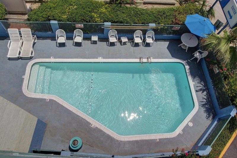 Red Roof Inn San Antonio Northeast - Rittiman Rd מראה חיצוני תמונה