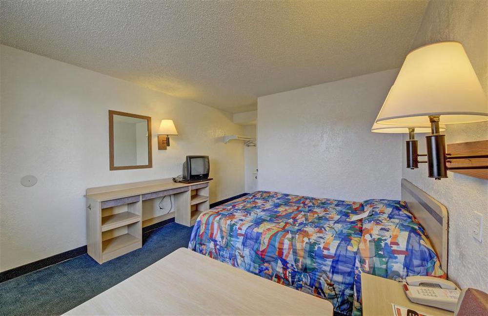 Red Roof Inn San Antonio Northeast - Rittiman Rd חדר תמונה